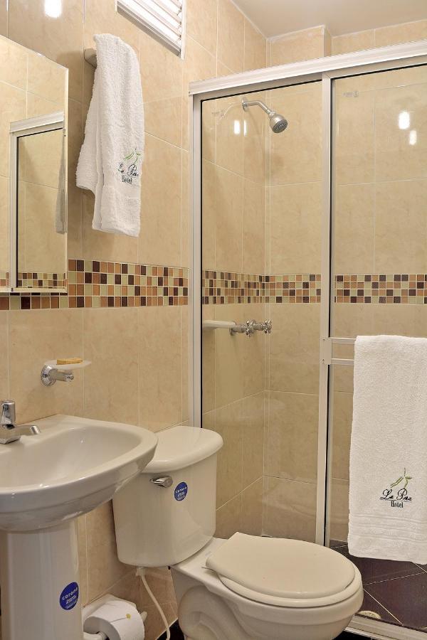 La Pera Hotel ブカラマンガ エクステリア 写真